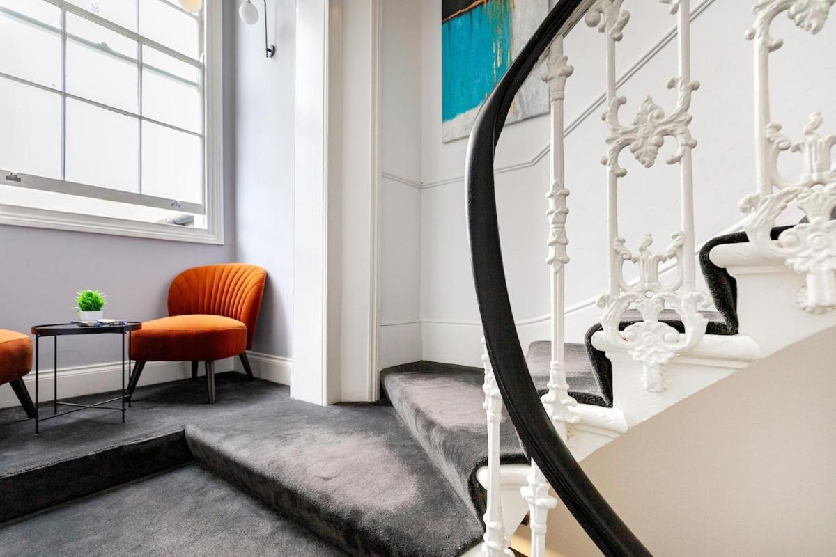 Cosy In The Heart Of Paddington Apartment